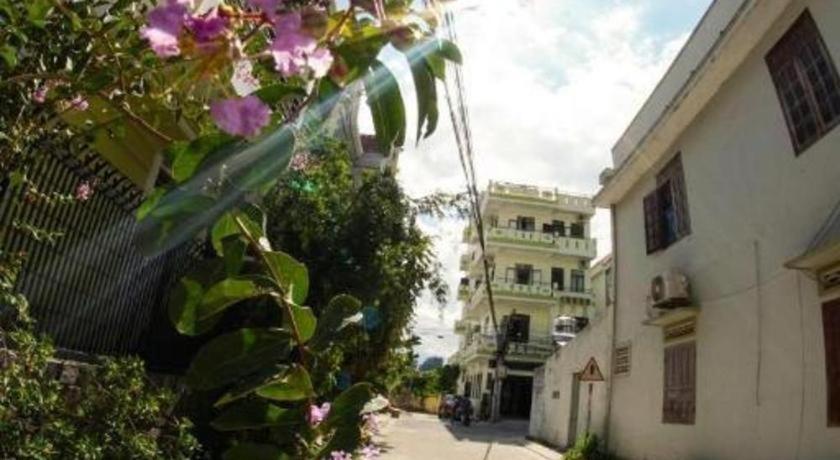 Birdnests Hotel Vinh Hai Exterior photo